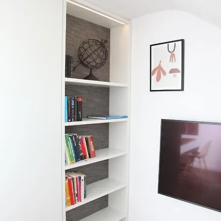 Apartment Moderne 2 In In Hervorragender Lage Und Infrastruktur