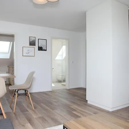 Moderne 2 In In Hervorragender Lage Und Infrastruktur Leinfelden-Echterdingen